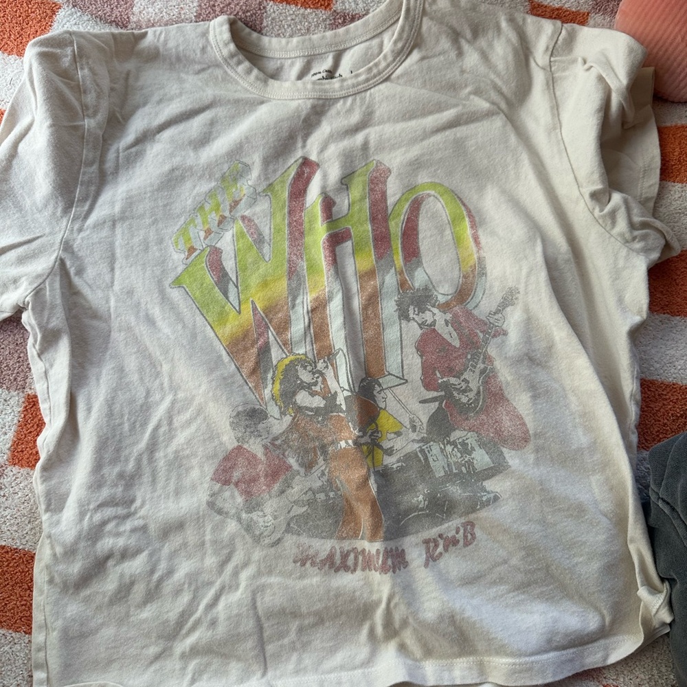 Abercrombie & Fitch Cream Short Sleeve Tee